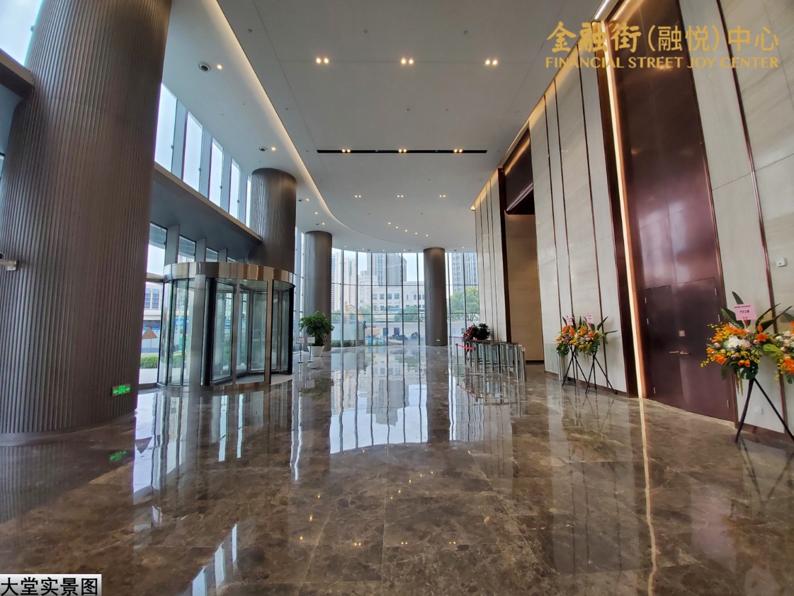 标准层办公空间实景
